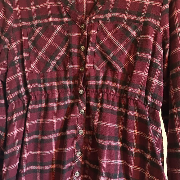 Maurice’s flannel - Picture 2 of 4